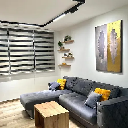 Lux-besplatno Koriscenje Zasebne Garaze Apartment