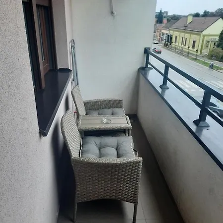 Lux-besplatno Koriscenje Zasebne Garaze Διαμέρισμα *